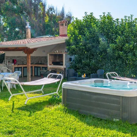 Aragosta - Sea View, A Few Steps From The